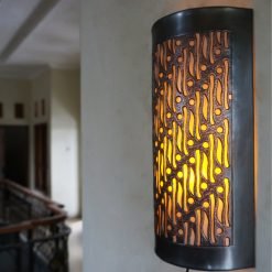 Alternative view of Lampu Dinding Tembaga Motif Batik